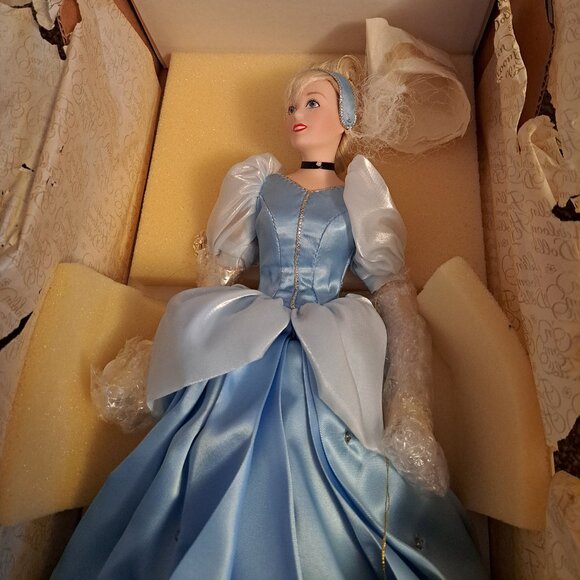 Vntg Franklin Mint Heirloom Premier Edition Disney Cinderella Porcelain Doll. - Picture 13 of 14